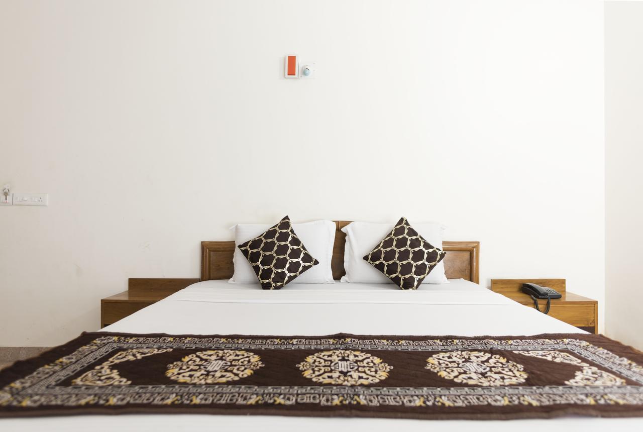 Hotel M J Residency Пури Экстерьер фото