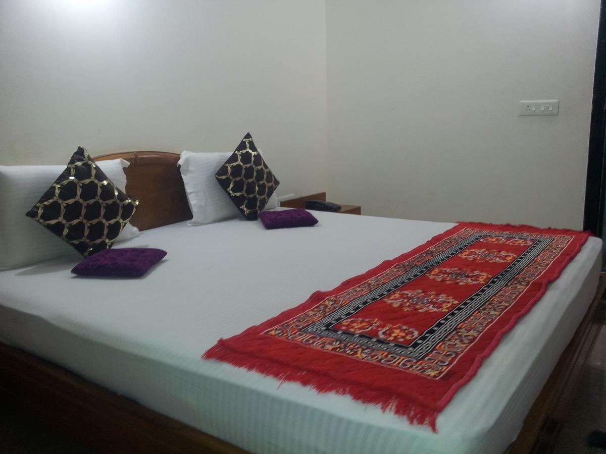 Hotel M J Residency Пури Экстерьер фото